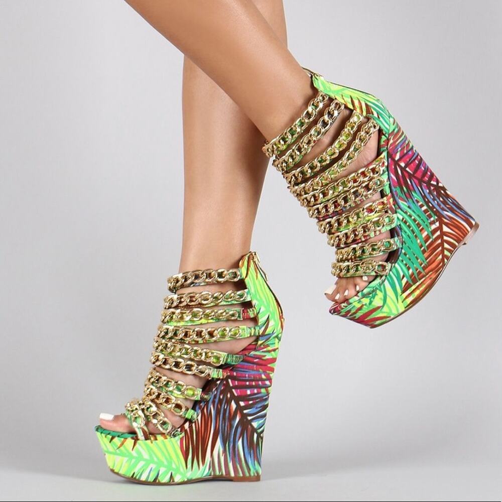 Nelly Bernal Caked Up Green Palms Chain Wedges